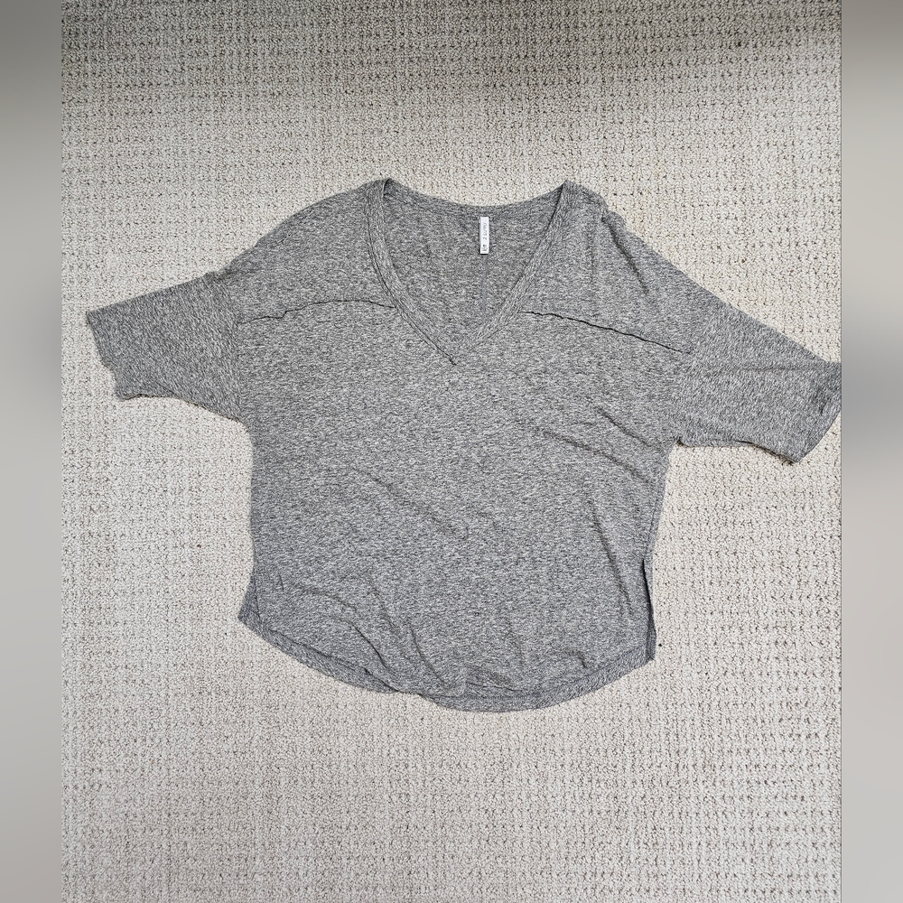 Z Supply Heather Grey Shirt